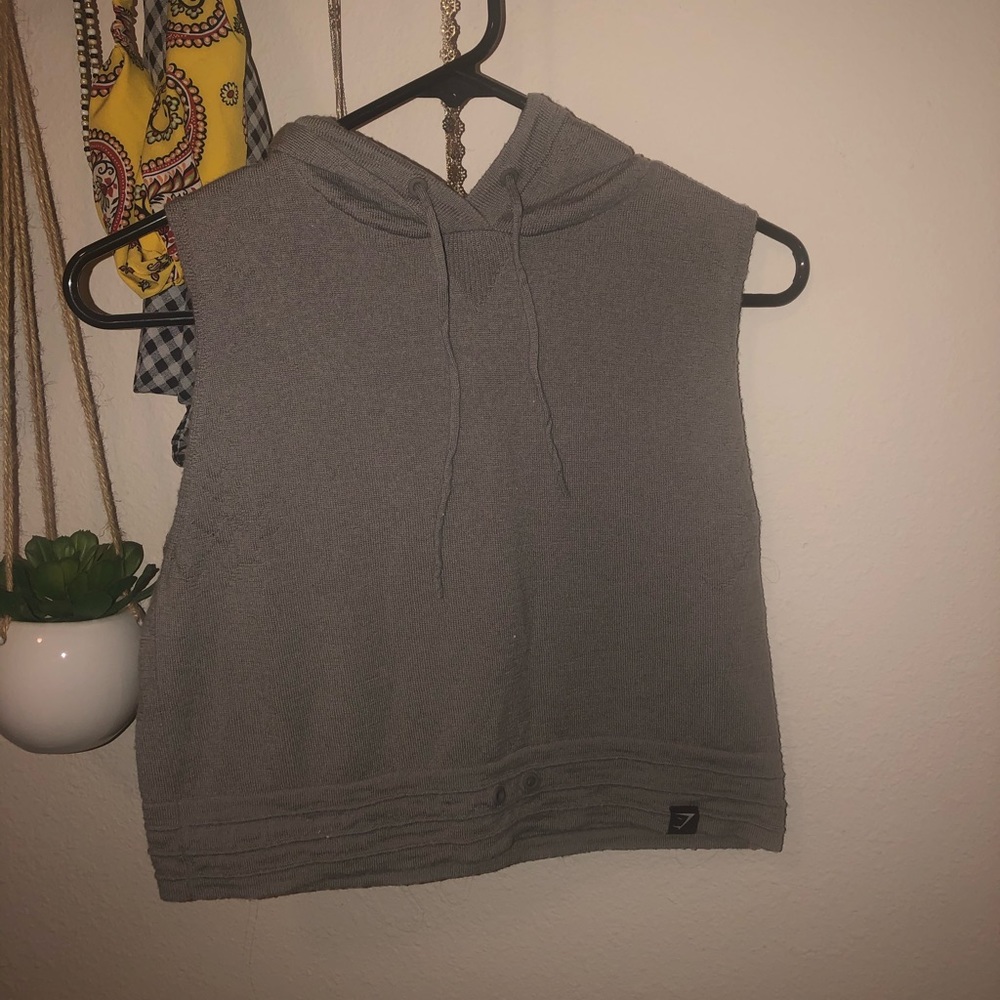 Cropped gymshark sleeveless hoodie